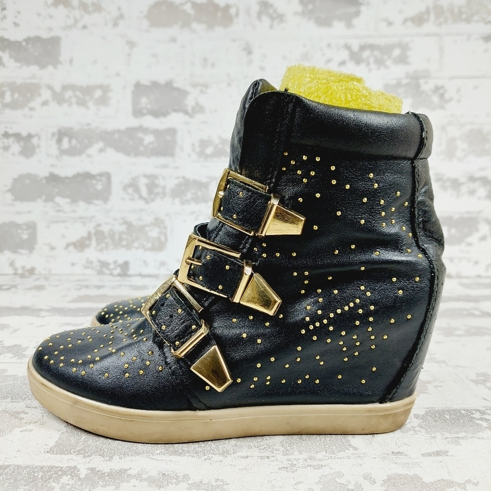 Steven By Steve Madden Jeckle Hidden Black Gold Studs Wedge Booties W338